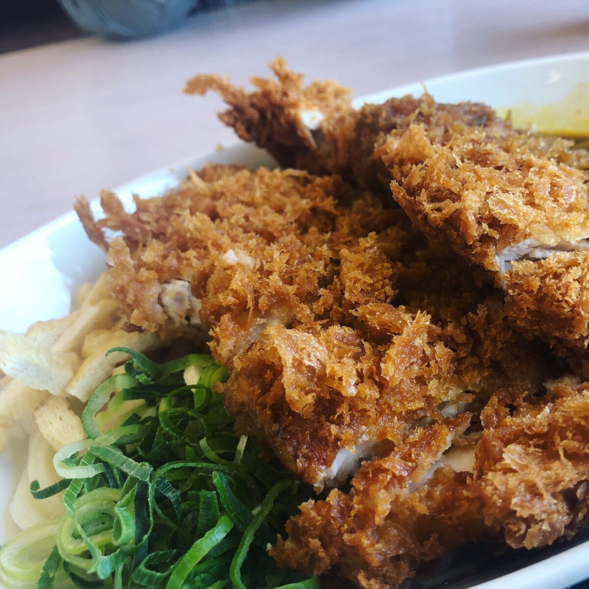 肺を絞るような